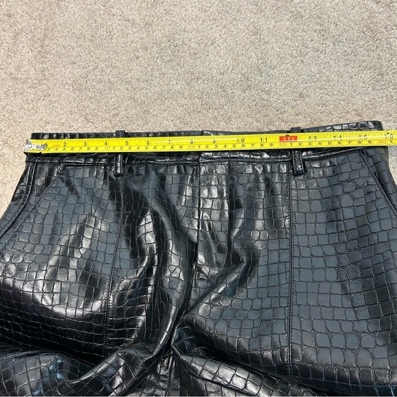 Zara Women Black Croc embossed Animal Faux Leather Pleather Vegan Pants M NWOT - Picture 13 of 17